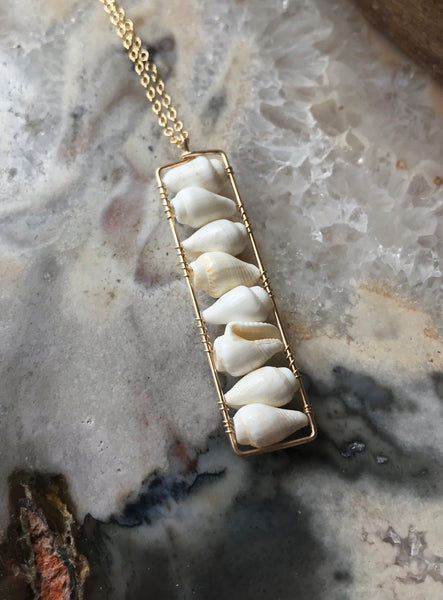 Vertical Bar Shell Necklace