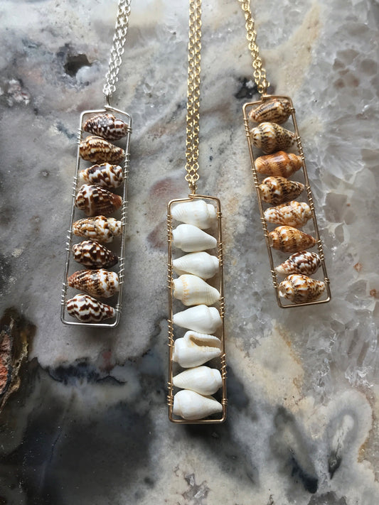 Vertical Bar Shell Necklace